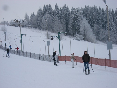 ジーンズ姿のお兄さん。転んだら悲惨？