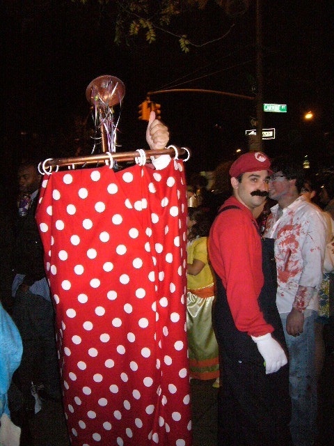 シャワーカーテンの仮装って！