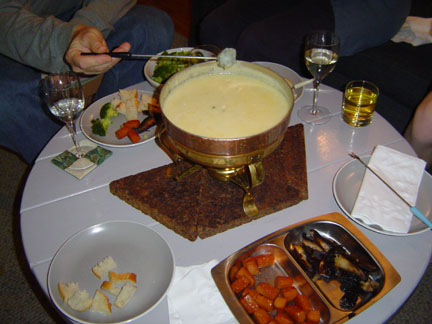 ヘンドリクソン家では、クリスマスイブといえばフォンデューです