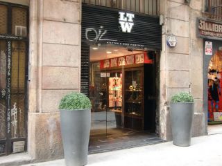 ２００２年から勤めている彼の店「LTW」バルセロナ１区Tallers通２９