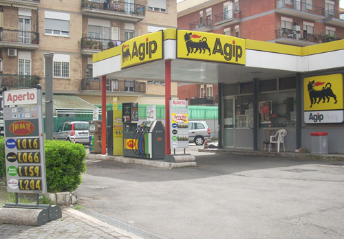 私が良く利用する、安い近所のガソリンスタンド