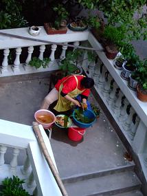 聞くと、2日かけて肉粽と小豆粽を包んだそうです