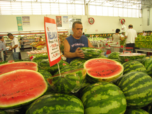 ブラジルのスイカはでっかい