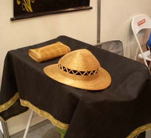 カッピン・ドウラードで編まれた帽子と財布