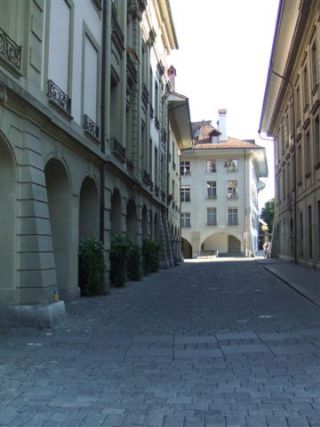 大聖堂に至るクロイツガッセ