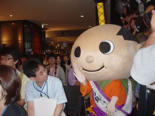 はち丸くんも大ナゴヤ大学の学生です