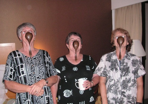 お茶目な御婦人たち