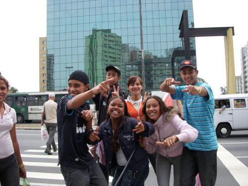 労働党（PT）を応援する10代の若者たち