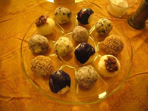 おにぎりで日本をアピール。５種類作ってみました。