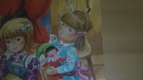 12月24日、ユールカレンダー最終日に開ける窓。他の窓よりも大きく、中に入っているチョコレートも倍の大きさです