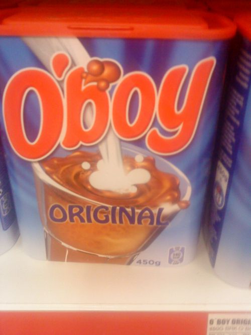 オーボイという調整ココア　カフェでは、チョコレートや純ココアの粉から作っているところもありますが、オーボイをお湯で溶いただけで出している場所も少なくないので、värm chokladを注文する際には確認したほうが無難です