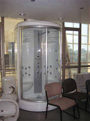 マッサージシャワー。ジャグジー、大型のバスタブ各種。小さめのはない？！