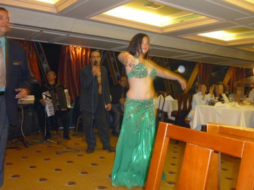 官能的な踊り子さん