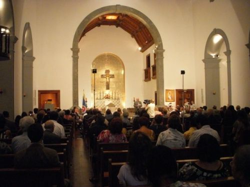 パティオ・ド・コレジオの教会内のサンパウロ市創設記念ミサ