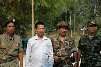 カンボジアの軍隊は和やかな雰囲気