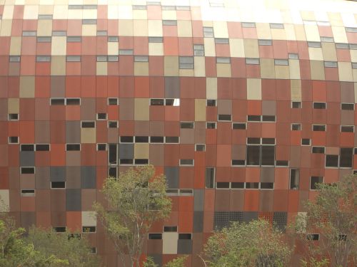 スタジアムの拡大写真：モザイク状になっています