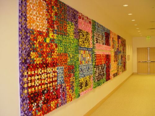 マディソンの市民会館の Overture Center (オーバーチャーセンター)で飾られているデコレーション