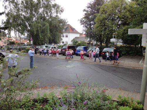 体育館から教室へ移動