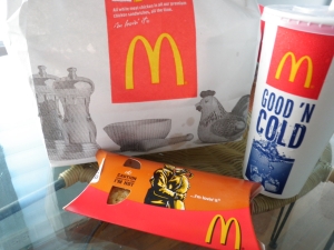 お値段に引かれ、ついつい買ってしまう…