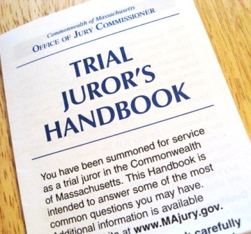 陪審員制度の案内書