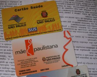 SUSのカードとマンイ・パウリスターナに登録した妊婦に配られる交通カード