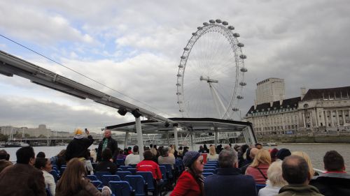 船から見たロンドンアイ