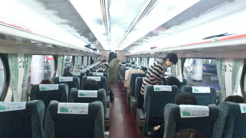 ゆったりとした一般席の座席