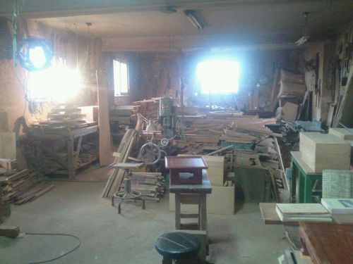 韓国全羅南道にある工房内部