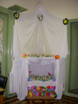 子どもたちが制作したプレゼピオの展示風景