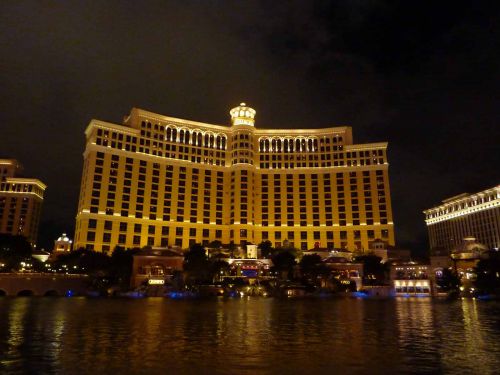豪華ホテル「ベラージオ」の夜景