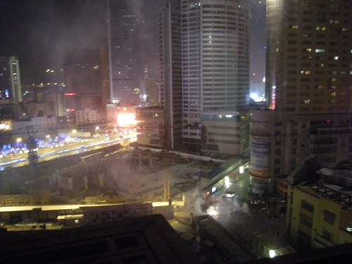 辺りが煙っています。大丈夫かなぁ…