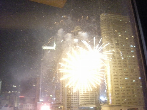 なんて言ってたら閃光が！まるで爆発のようです