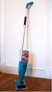 スプレー式モップ? Swiffer WetJet