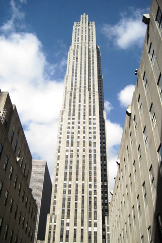 ツリーとスケートリンクでも有名なロックフェラー・センター