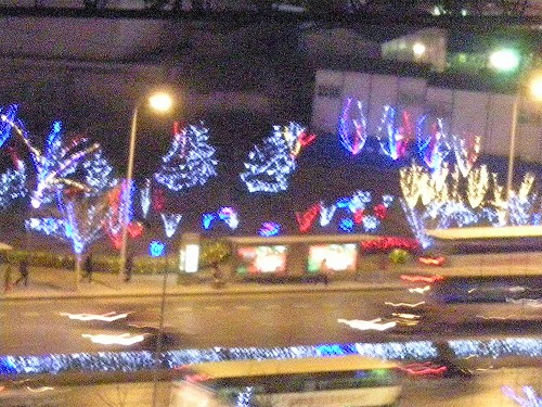 年末に登場したハイウェーのイルミネーション