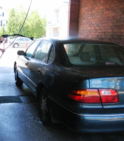 セルフサービスの洗車場