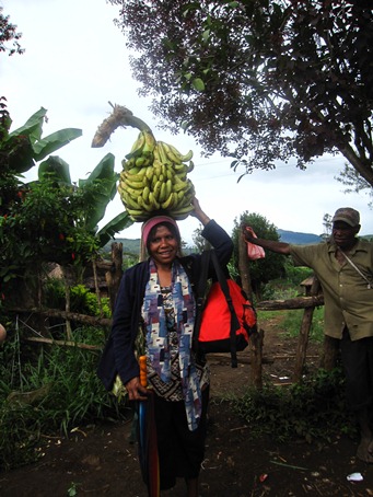 お嫁さんの支払いにバナナ？