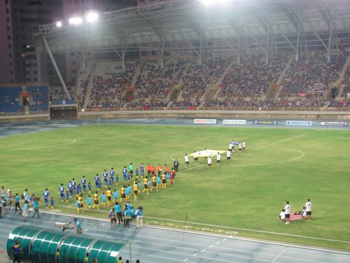 試合開始前の入場シーン