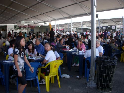 郷土色コーナーは今年も人で溢れていました