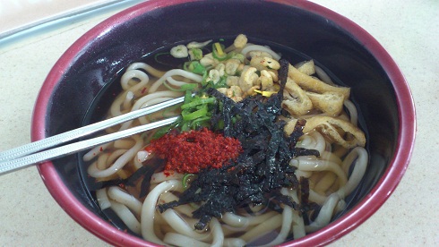 テジョン駅うどん　3000ウォン（約210円）