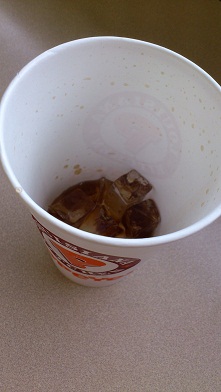 さあ、飲み物が空になりました、リフィールしましょう！