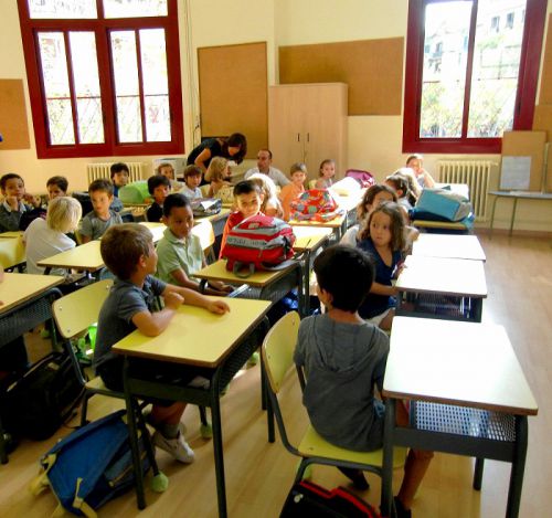 小学校は、一クラス約25人が最適とされています