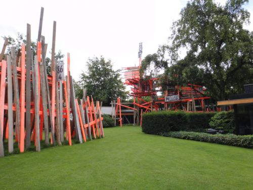 ライフのテーマに合わせた家をイメージした展示物