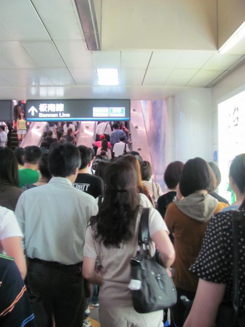 2011年5月の台北車站（タイペイチャージャン）駅