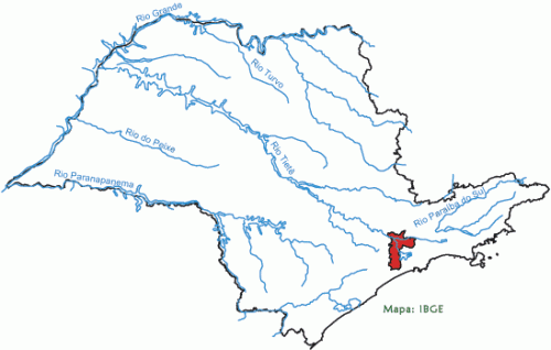 サンパウロ州の主要な河川の地図。赤部分がサンパウロ市（出典・ブラジル地理統計院）