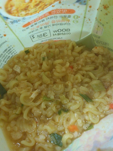 食べやすさを意識してか、スープは少なめ