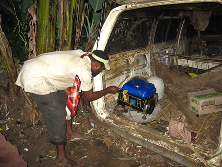 村に一台しかない発電機