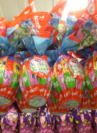 キティーちゃんブランドの卵形チョコレート