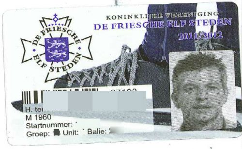 Elfstedentocht への 登録カード。これをみせてゼッケンをもらいます