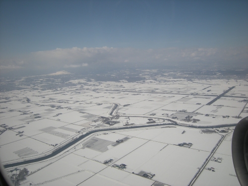 まずはひと冬限定の就航計画。ぜひ定着してほしいものです